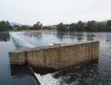Berounka - the weir in Zadní Třebaň