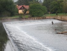 Berounka - the weir in Zadní Třebaň