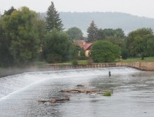 Berounka - the weir in Zadní Třebaň