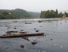 Berounka - the weir in Zadní Třebaň